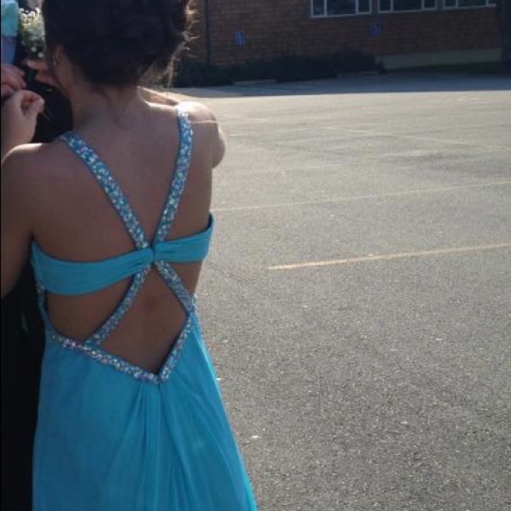 Prom Dress - Picture 4 of 5